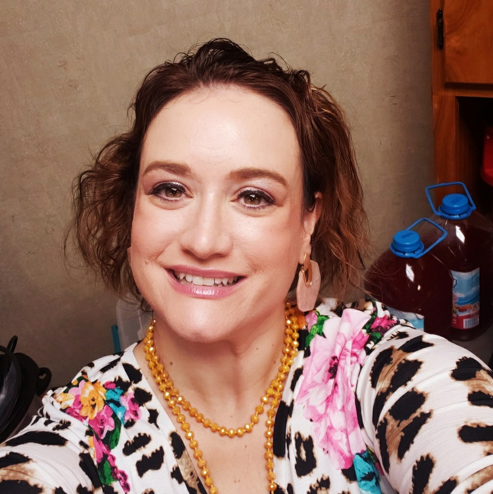 Meet your Posher, Amy